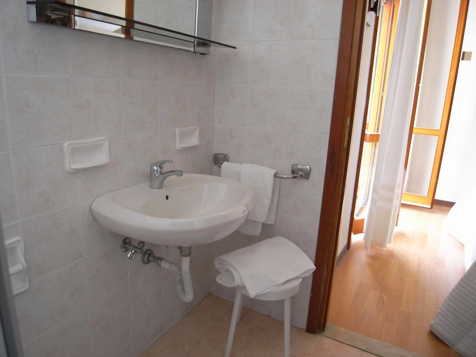 Moreri Hotel 3*